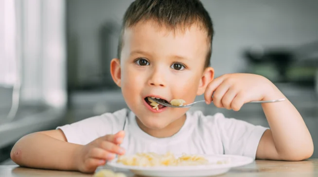 ¡10 señales de que tu hijo necesita vitaminas ya!